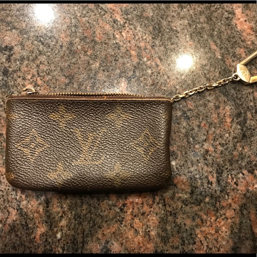 Louis Vuitton Keychain Card Holder 💯 Authentic